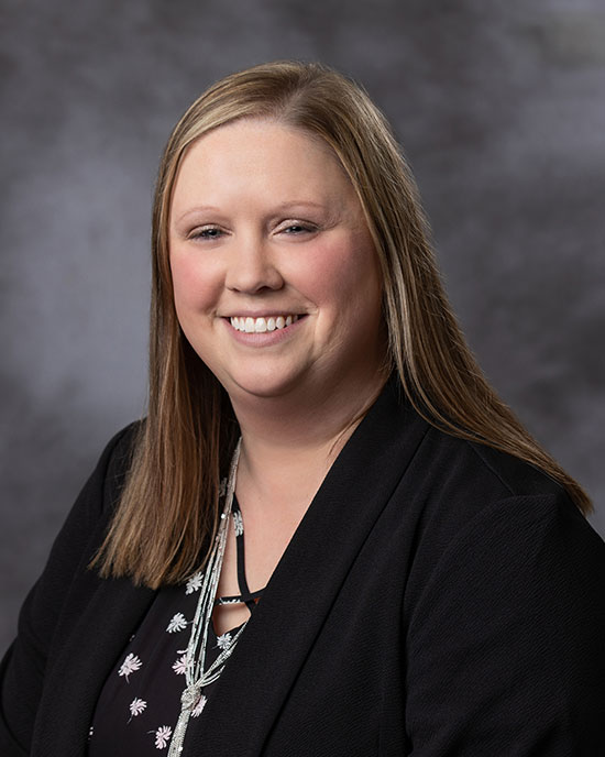 Angie Bainter's headshot