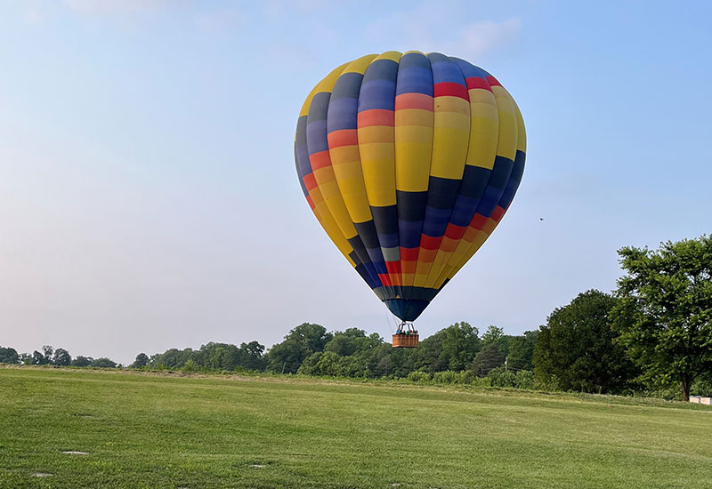 Hot air balloon